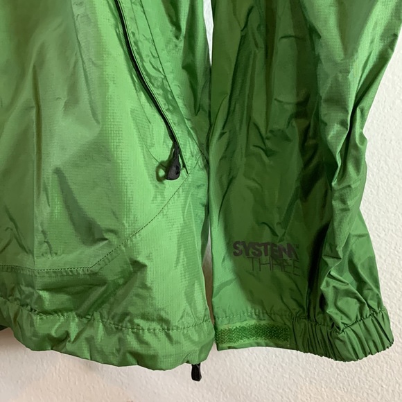 Like New Eastern Mountain Sports Spring Green System Three Raincoat - Picture 11 of 11
